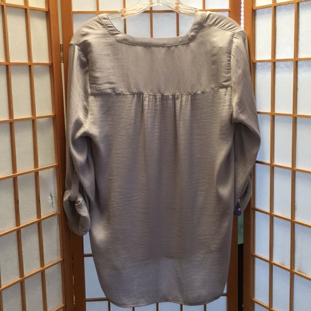 3/$20 Maurices 100% Polyester Blouse - Picture 5 of 8